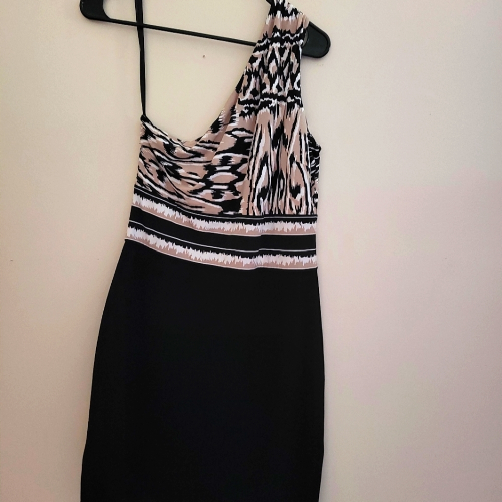 Nice Dress and good condicion